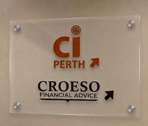 Custom Solid Acrylic sign & Acrylic Door sign UV printed For Viviane Antunes